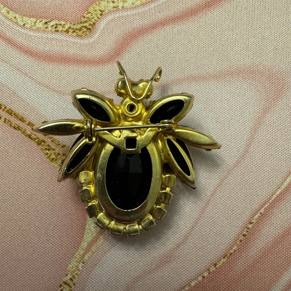 Vintage Beetle Brooch Host Pick 🥳 - Picture 6 of 6
